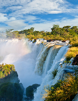 Sustainable getaway to the       Iguazú Falls